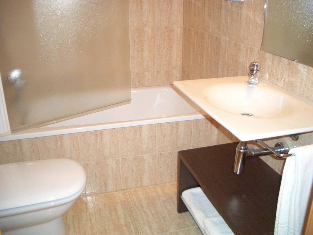 Hotel Pique Gandesa Oda fotoğraf